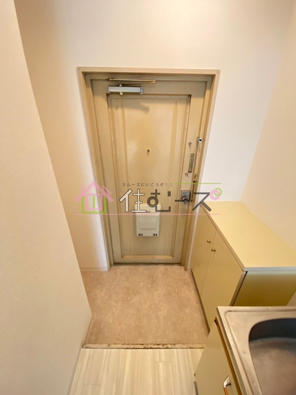 モアハイツ 玄関