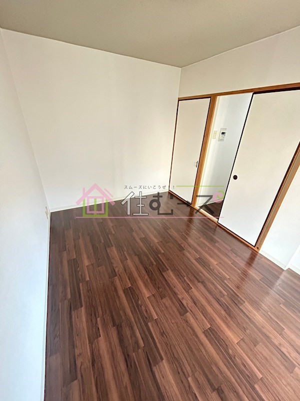 エリータ上新庄 リビング