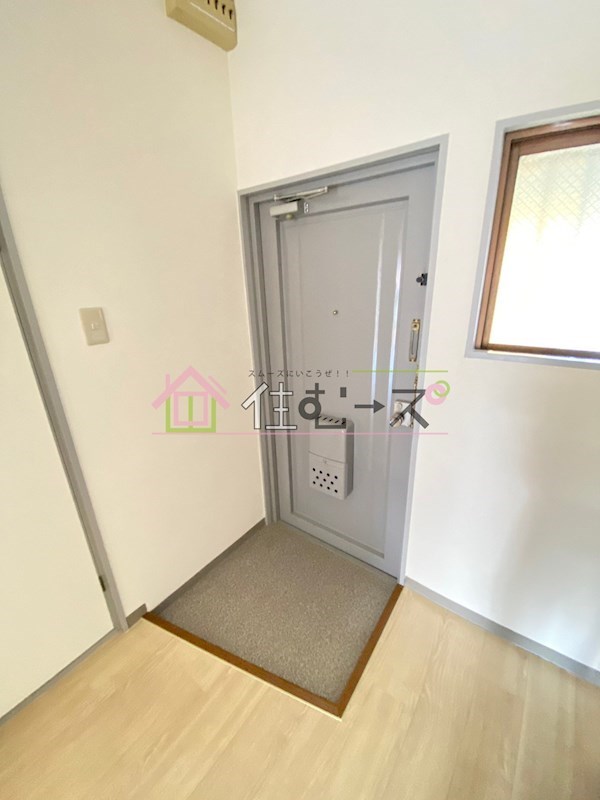 リバーハイツコーチⅡ 玄関