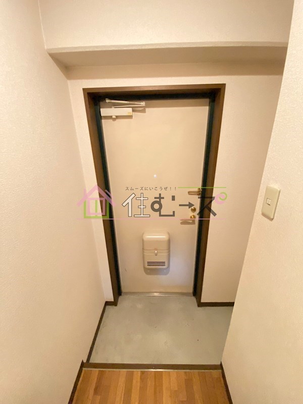 パークメゾン一刻館 玄関