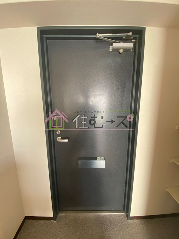 昭和グランドハイツ大淀 玄関
