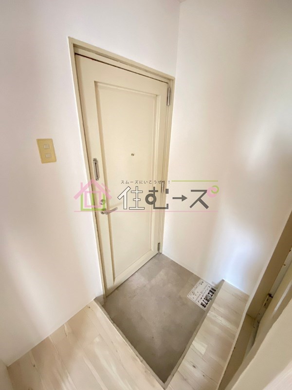 メビウス上本町西レジデンス 玄関