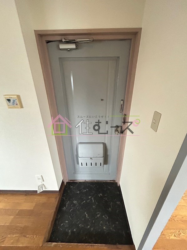 スクエアー小林 玄関