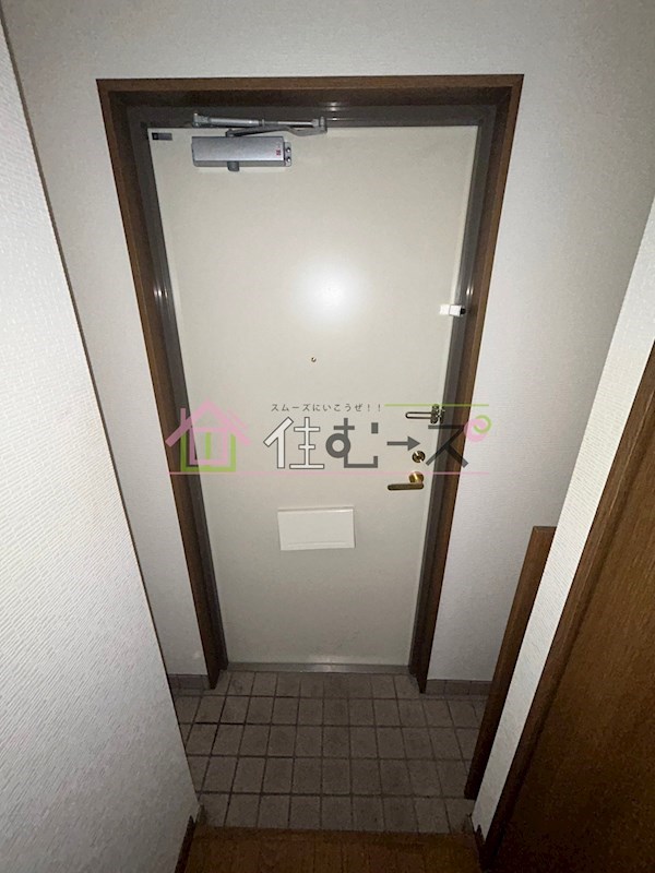 グレイスハイツ北大阪 玄関