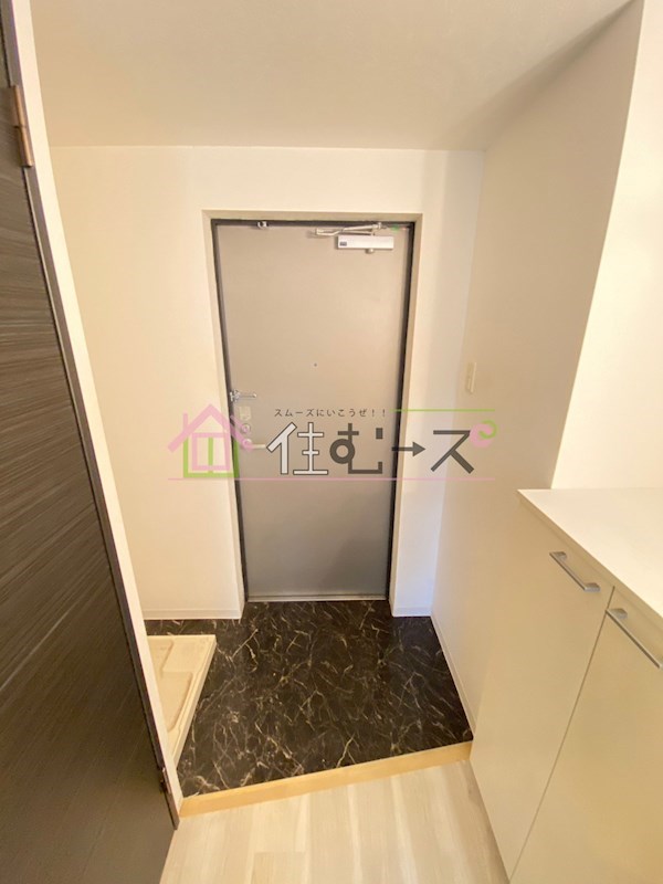 エスリードコート難波ウエスト 玄関