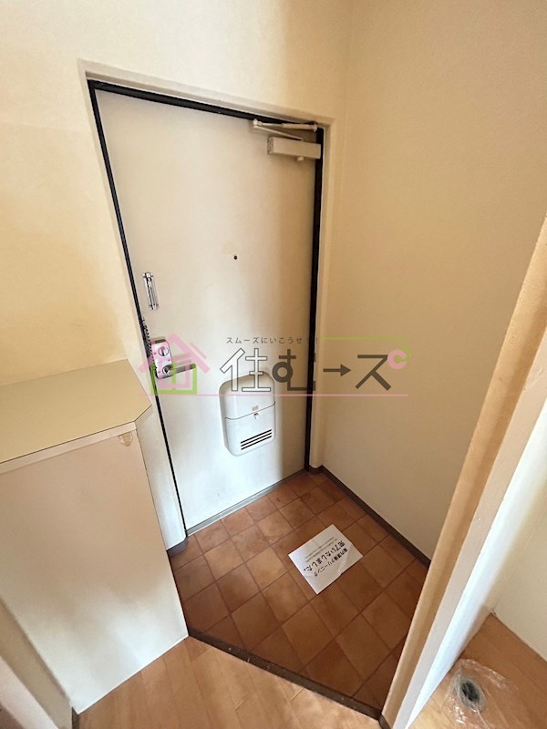 エスプライム新大阪Ⅱ 玄関