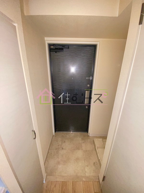 スプランディッド難波 玄関