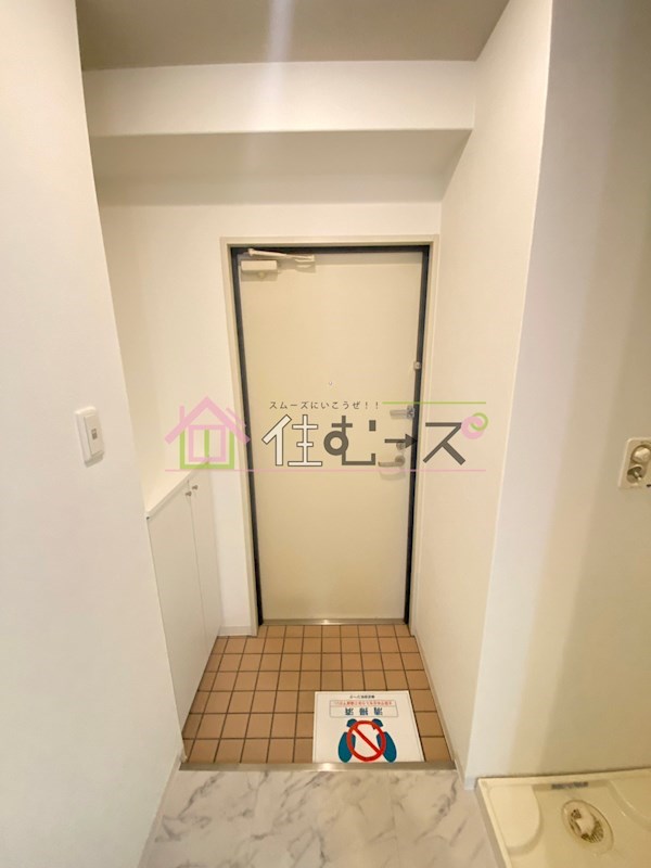 シャトー桜川 玄関