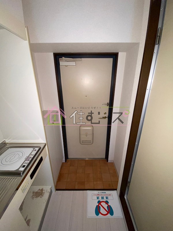 リバティ桜川 玄関