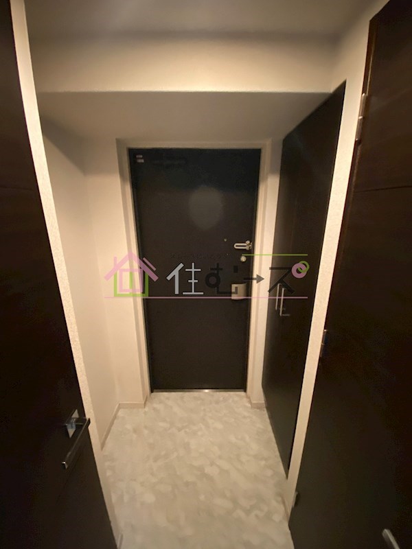 S-RESIDENCE難波Viale 玄関