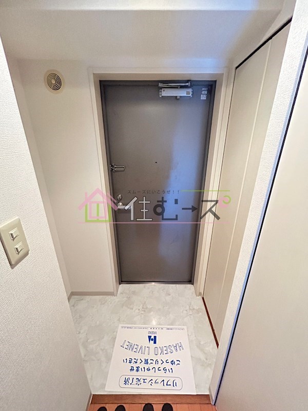 グラマシー心斎橋東 玄関