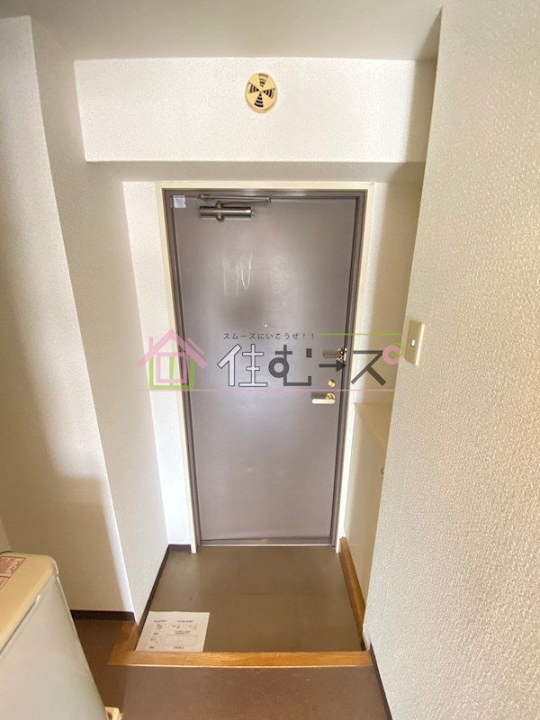 デ・リード塚本 玄関