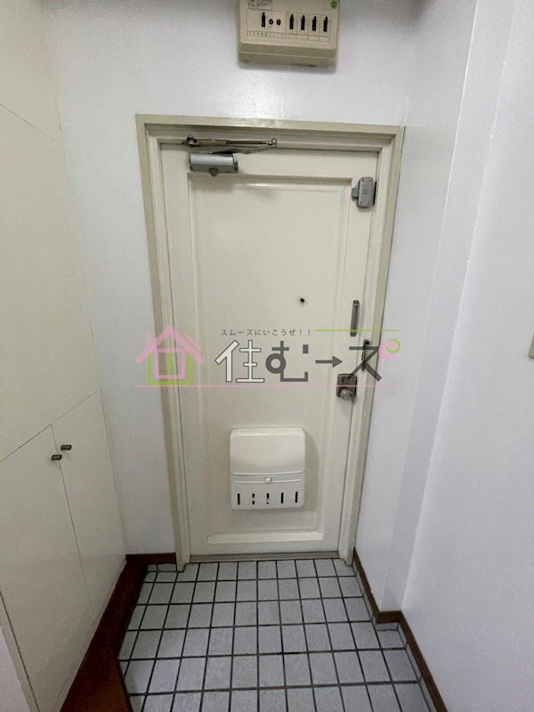 エレガンス5 玄関