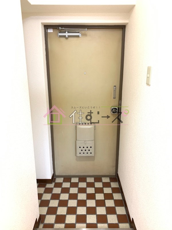 新大阪グランドハイツ北 玄関