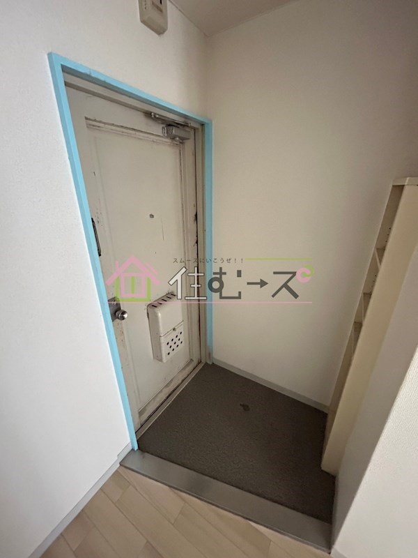 ハイツ材木町 玄関