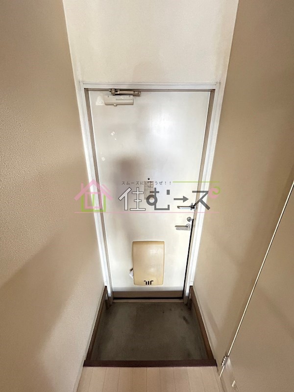 カネマスロイヤルコート 玄関