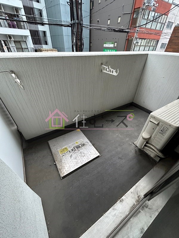 ラシュレエグゼ難波南 ベランダ