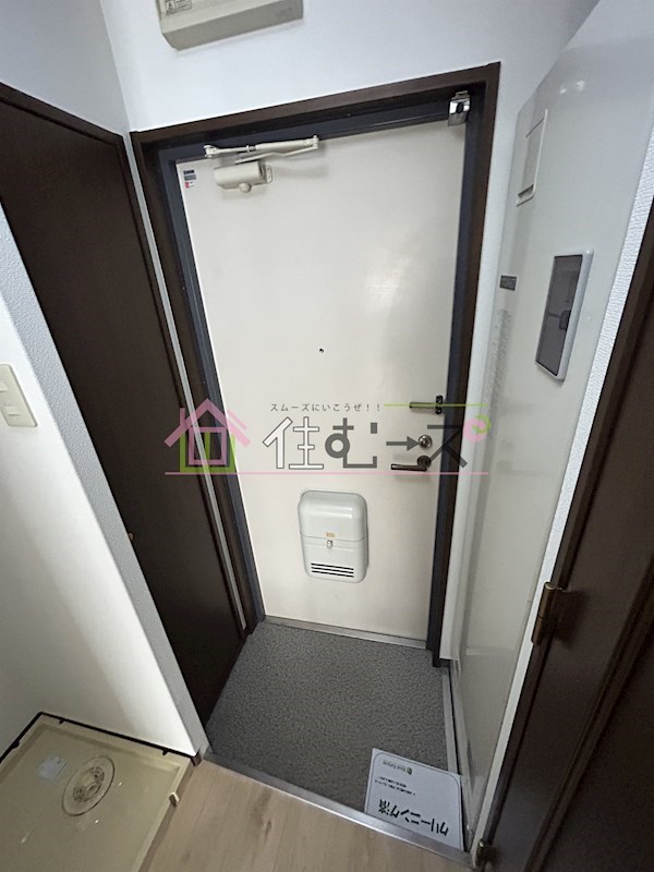 グランヴィ天王寺 玄関