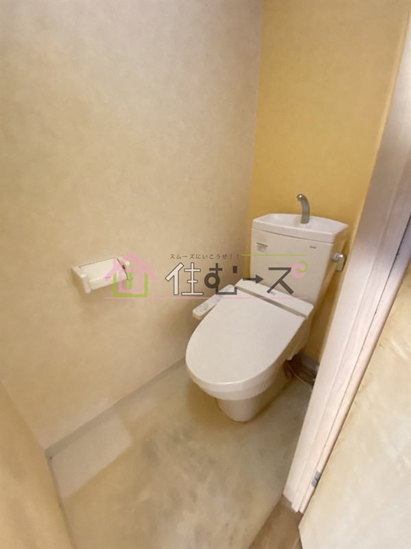 SOFIA WEST その他4