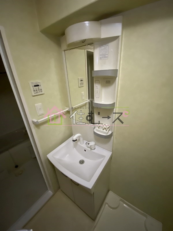 SOFIA WEST その他5