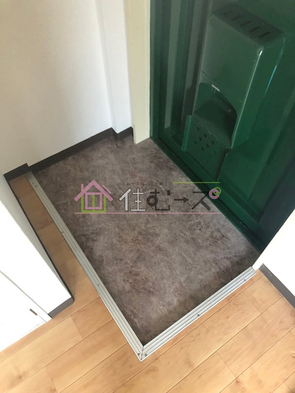 プレアール駒川 玄関