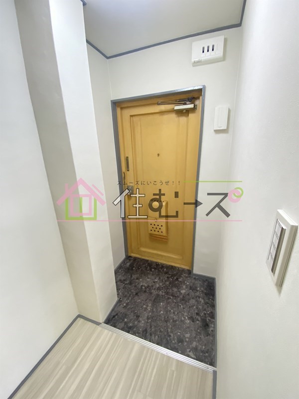 立知塚本ビル 玄関