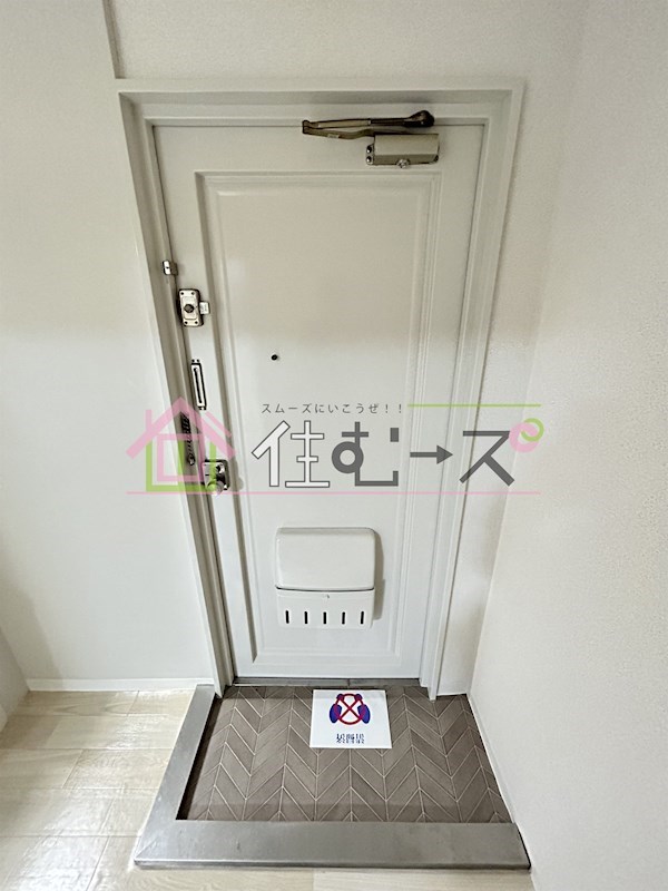 リアライズ新大阪駅東 玄関