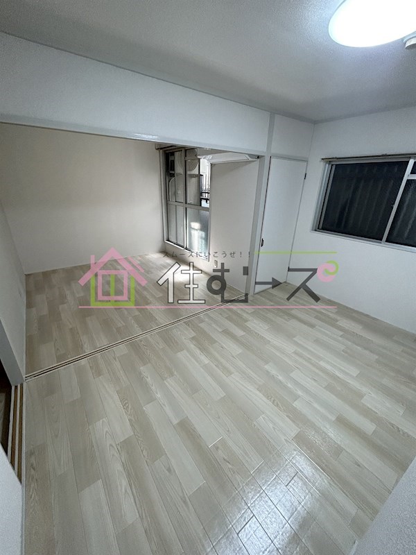 リアライズ新大阪駅東 リビング