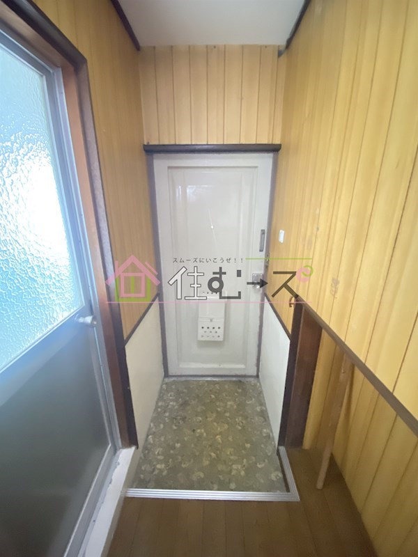 春日出マンション 玄関