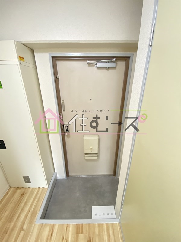 LakiaMaison弁天町 玄関