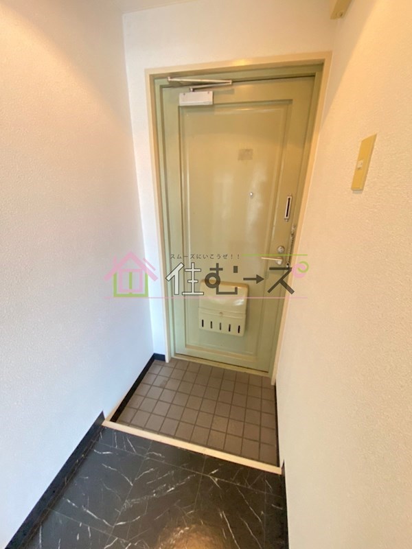 アバンティー玉造 玄関