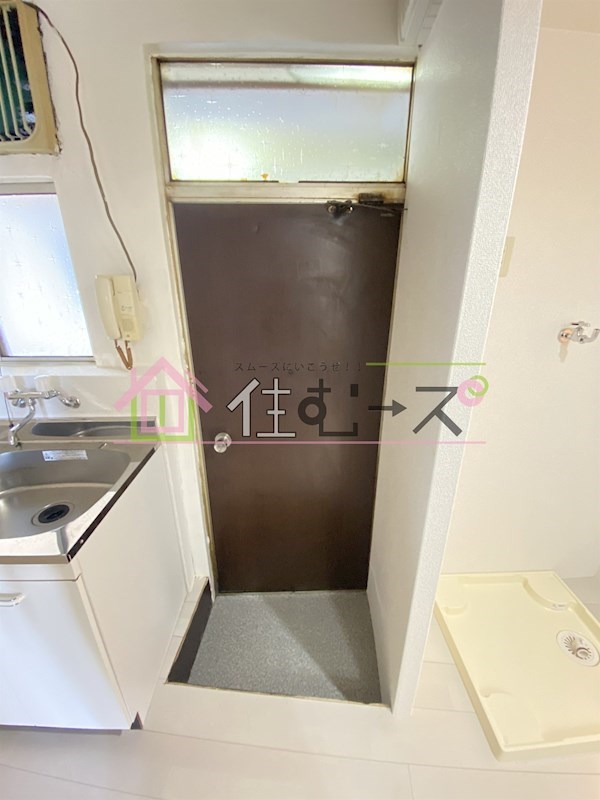 ヴィラナリー港晴 玄関