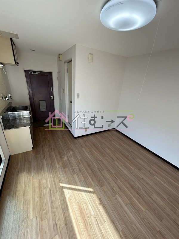 ロイヤル神路Ⅲ リビング