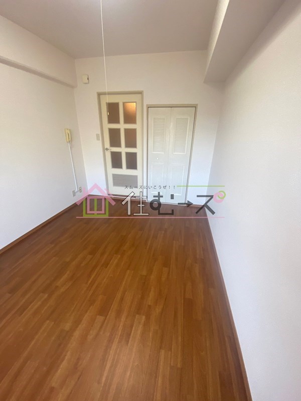 ノルデンハイム上新庄 リビング