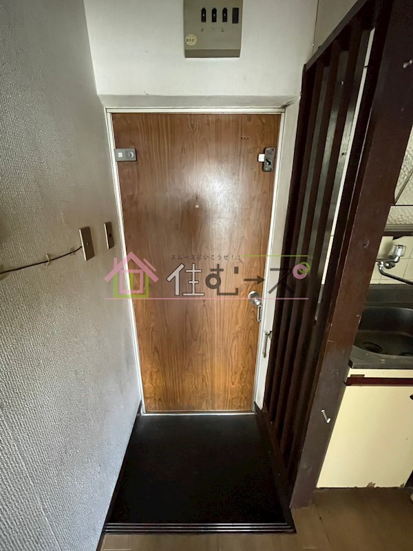 メゾン天下茶屋 玄関