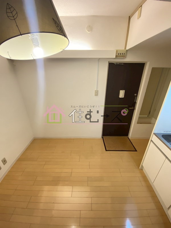 メゾン新大阪北 リビング