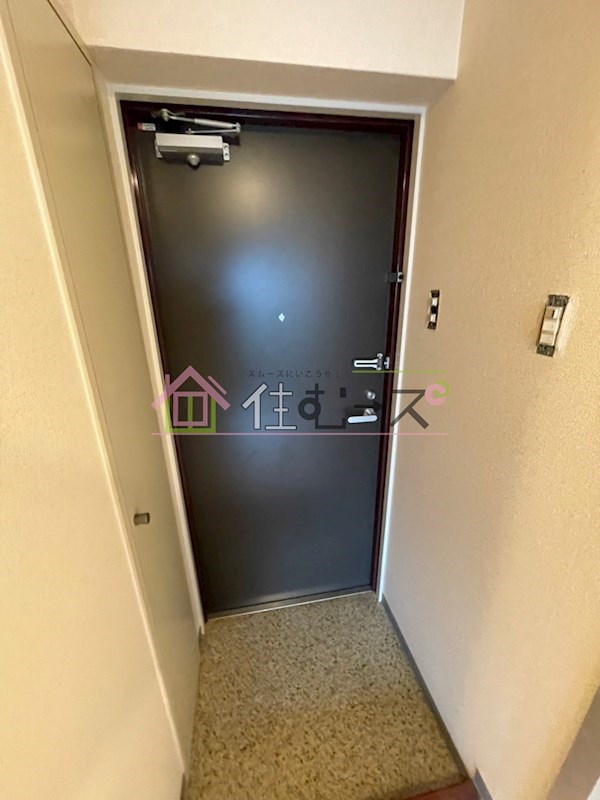 エトワール北梅田 玄関