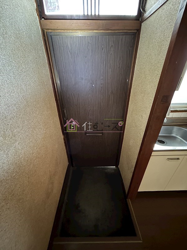 協和ハウス 玄関