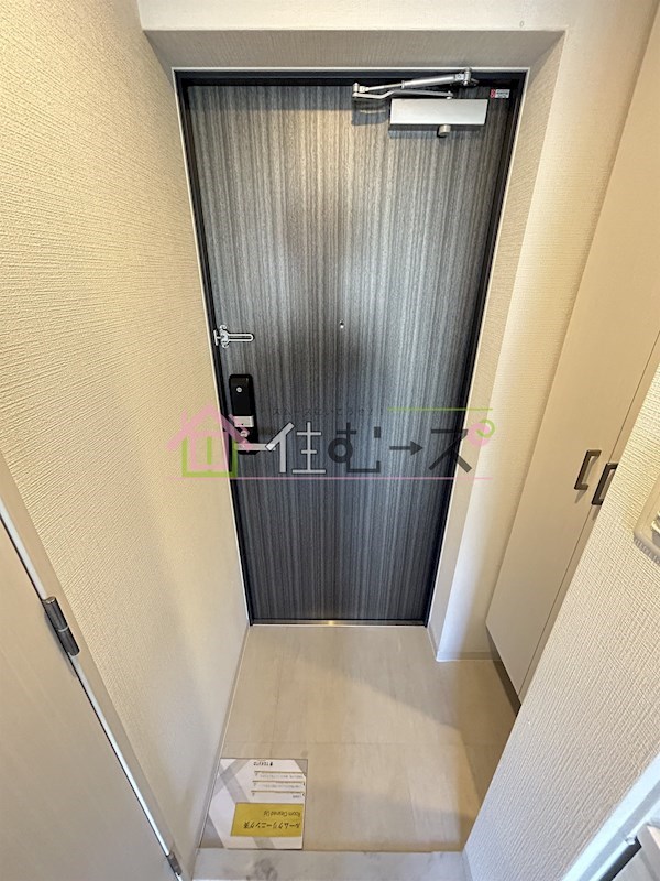 エスリード大阪ドームCERCA 玄関