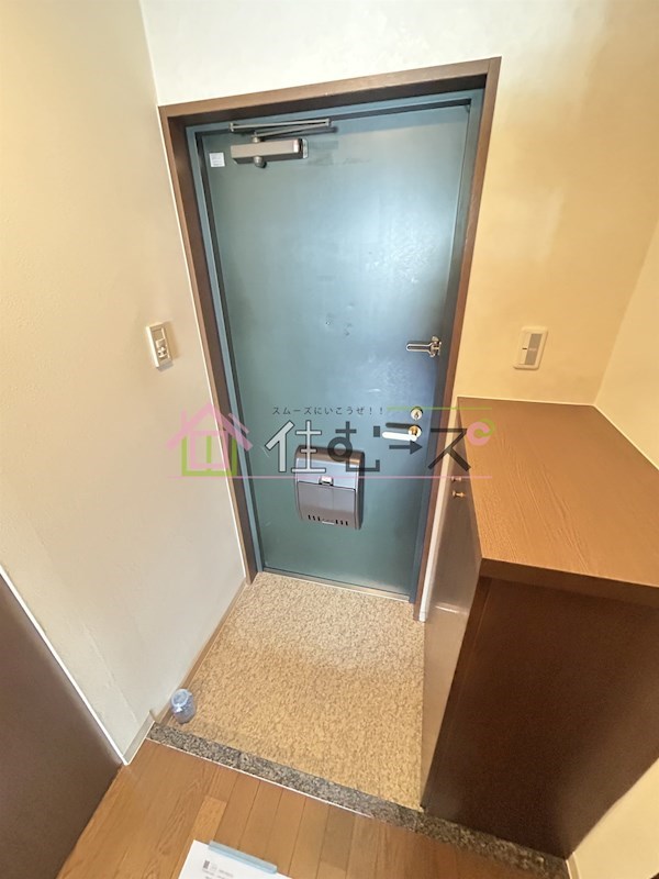 City Life クラウンハイム長堀通 玄関