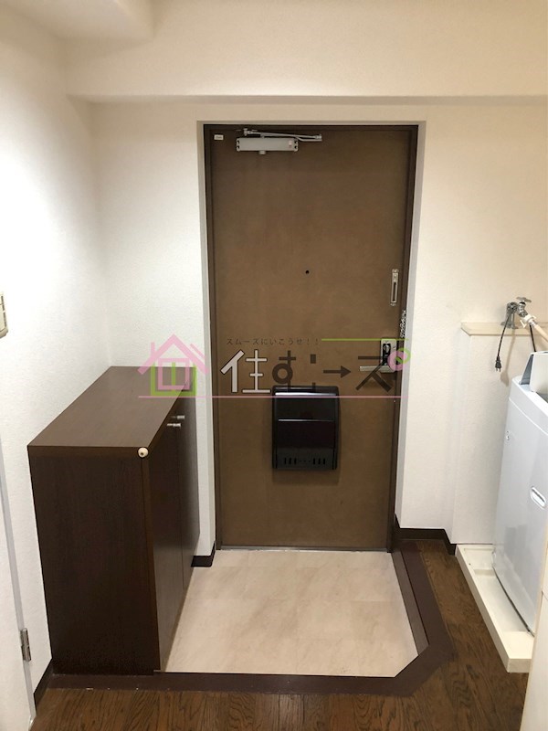 メゾン南江口 玄関