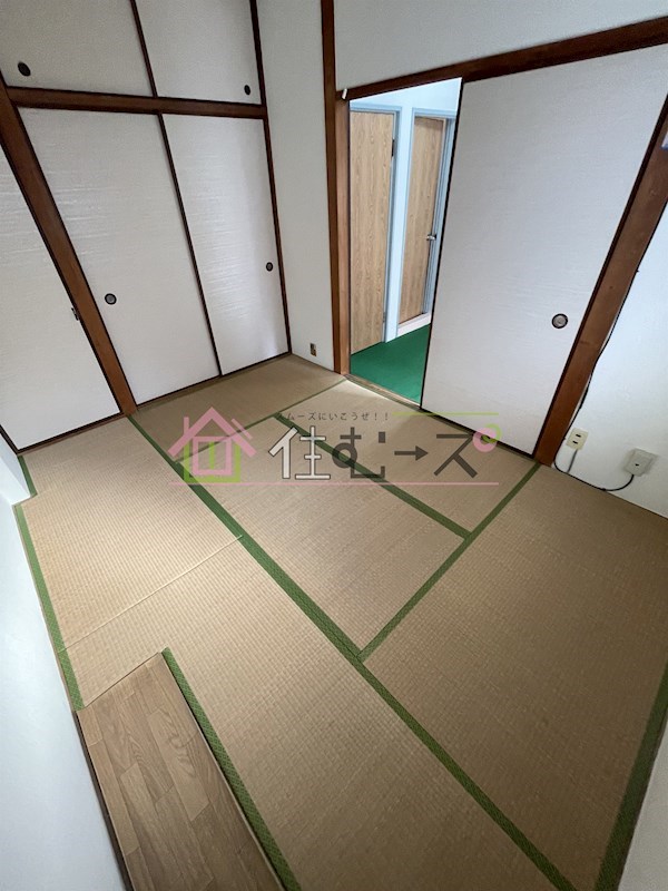 吉春ビル リビング