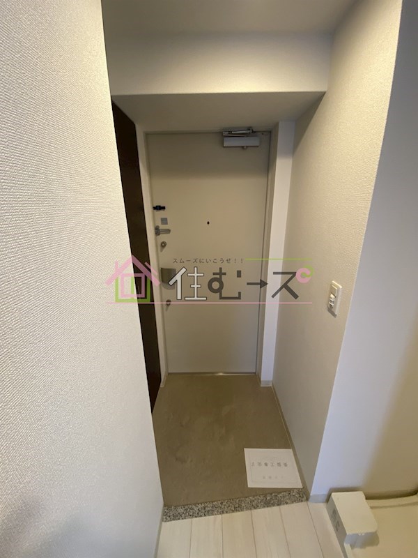 エステムコート難波IVアトリ 玄関