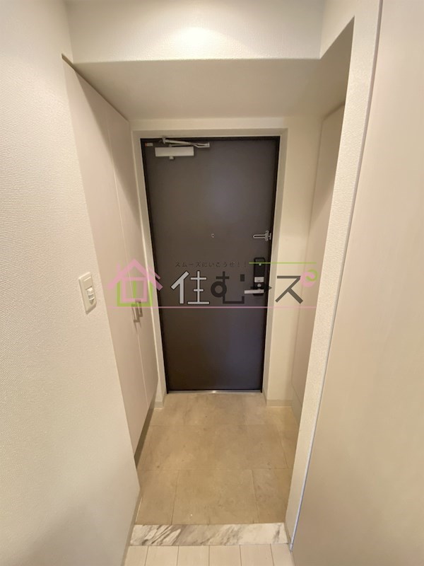 エスリード難波レジデンス 玄関