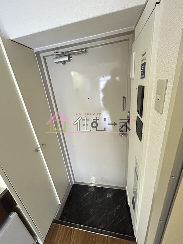 ビバリーヒルズ本田西  玄関