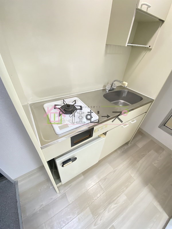 グローリアス成育 キッチン