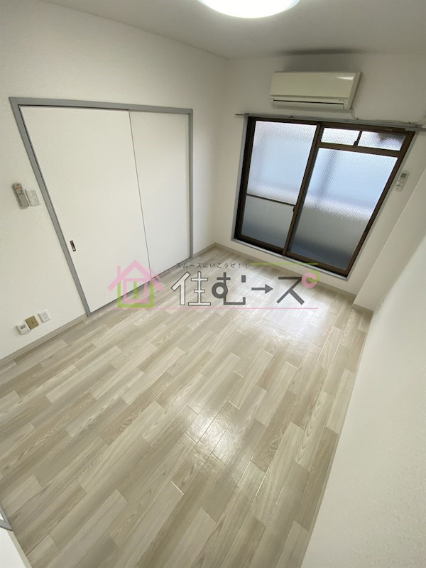 グローリアス成育 ベッドルーム