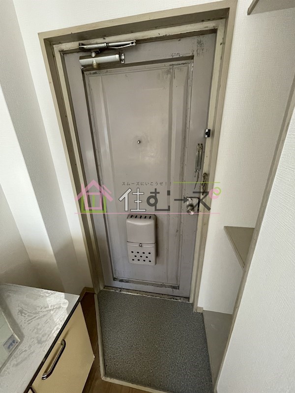 遠里小野728ハイツ 玄関