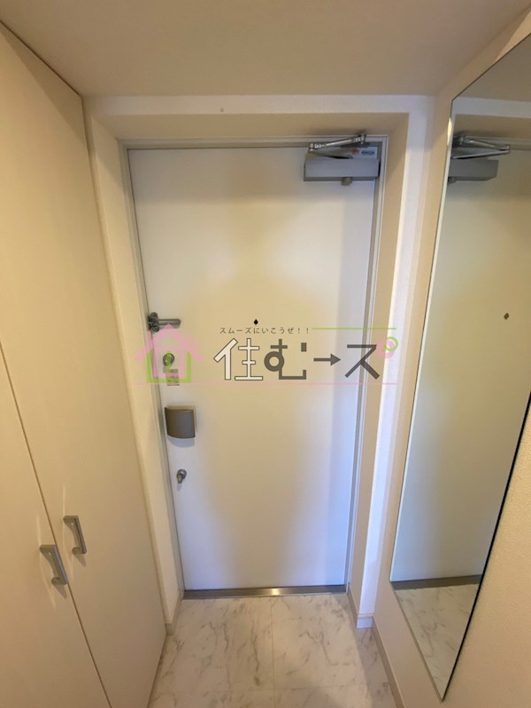 アドバンス大阪グロウスⅡ 玄関