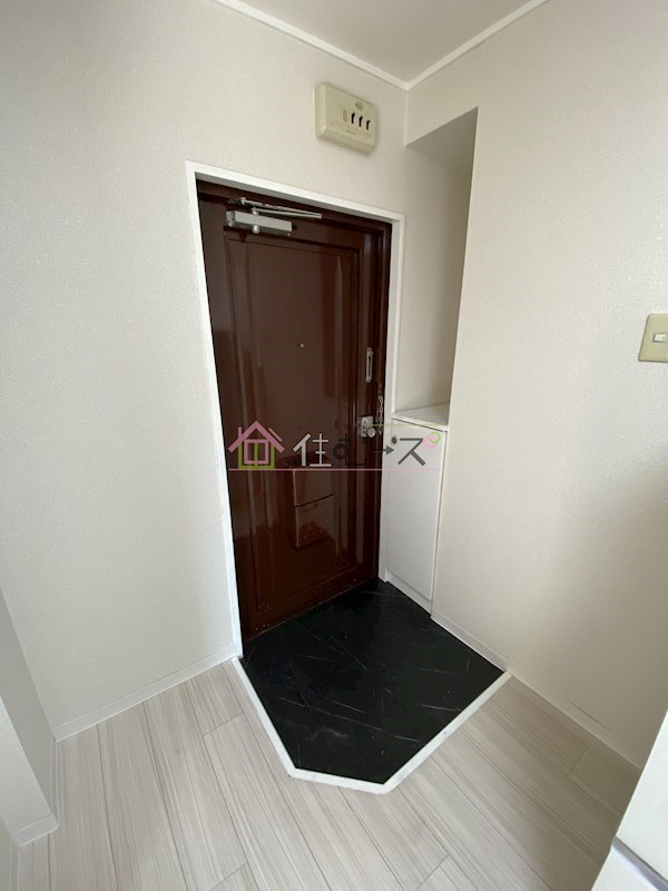 出戸駅前メゾンラベール 玄関